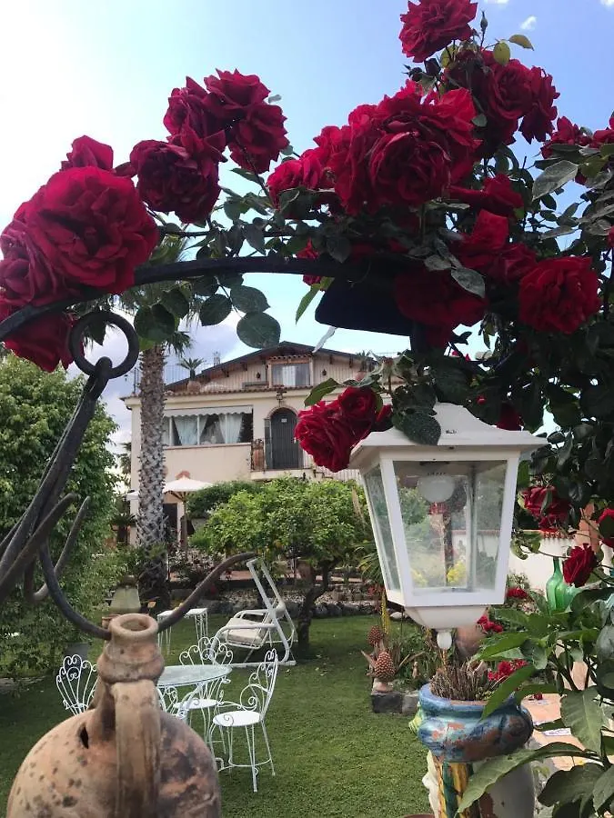 陶尔米纳La Capanna Di Giuseppe E Maria住宿加早餐旅馆 0*, 陶尔米纳