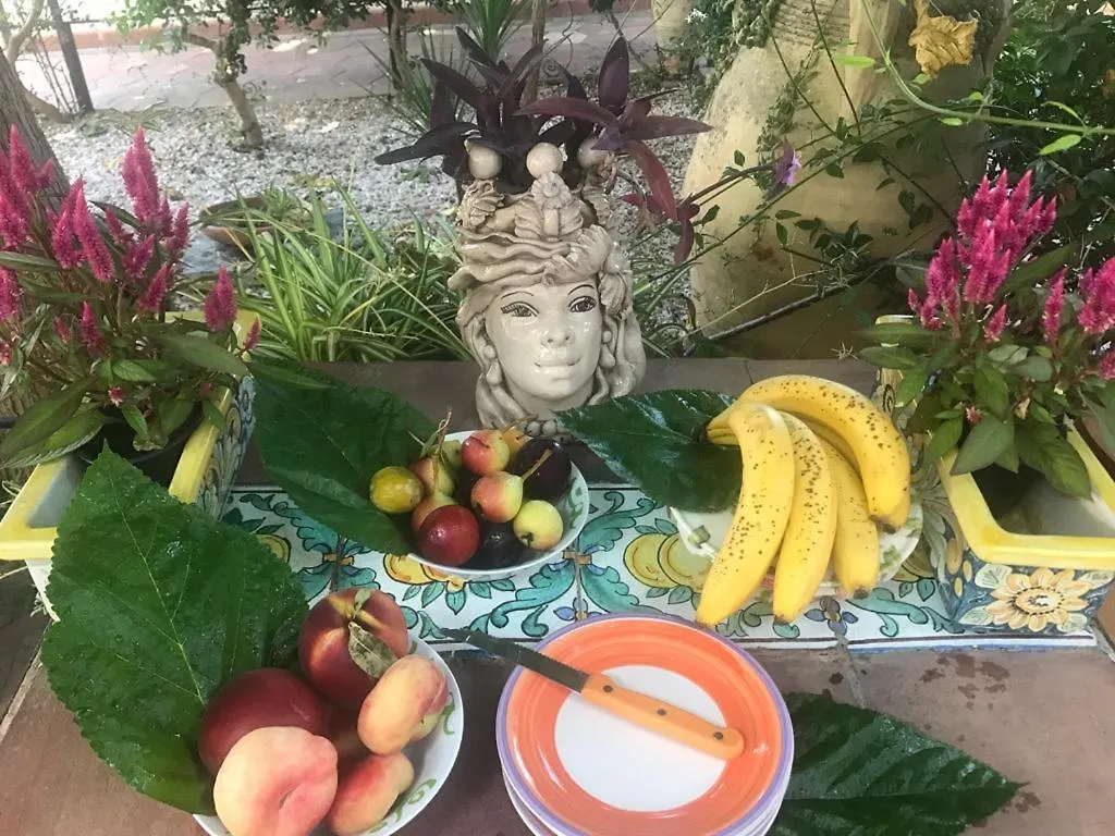 陶尔米纳La Capanna Di Giuseppe E Maria住宿加早餐旅馆 住宿加早餐酒店