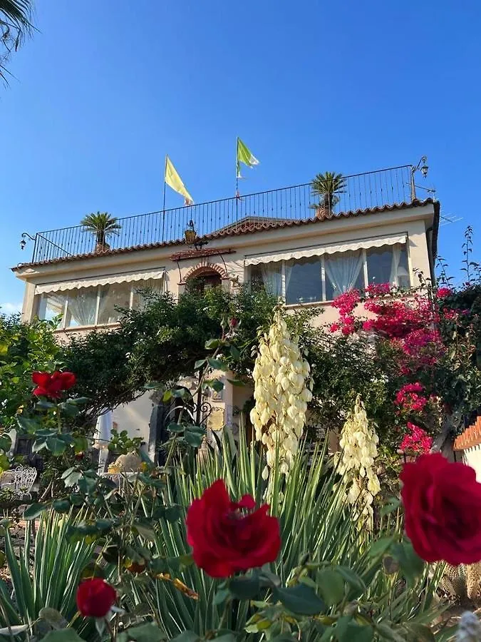 陶尔米纳La Capanna Di Giuseppe E Maria住宿加早餐旅馆 0*, 陶尔米纳 意大利